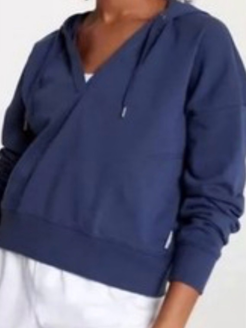 CALIA by Carrie Underwood cropped Blue V-Neck Pullover Sweater